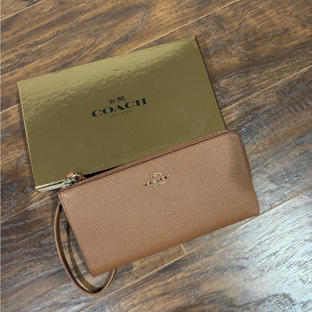 Coach Tan Leather Wristlet